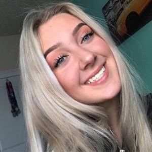 Meet your Posher, Natalia